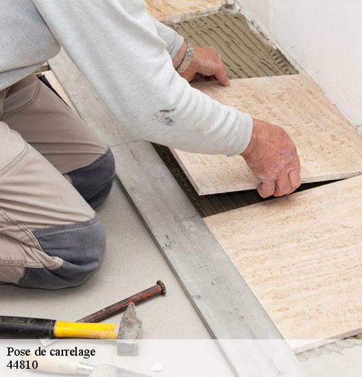 Pose de carrelage 44810